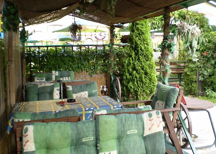 ゲストハウス A Restaurant Vesna - Ceske Svycarsko