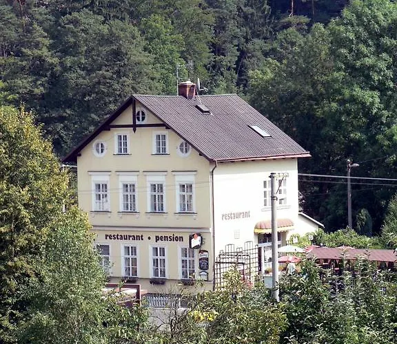 A Restaurant Vesna - Ceske Svycarsko Srbská Kamenice